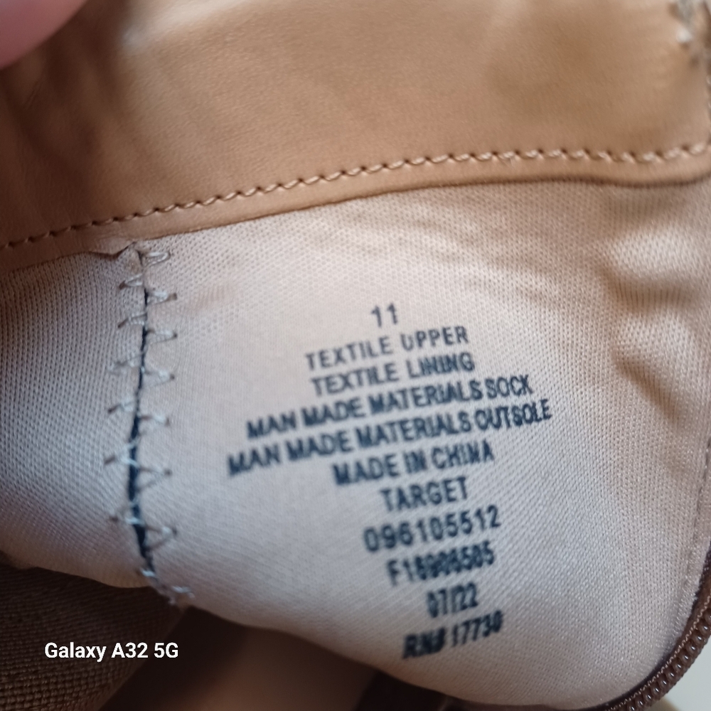 UNIVERSAL THREAD chelsea Women's Tan Ankle Boots Size 11 - Picture 6 of 13